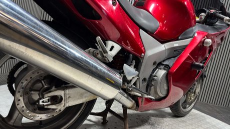 Honda CBR 2001 37K PROJECT BIKE SPARES OR REPAIR SPORTS TOURER 6
