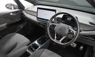Volkswagen ID.3 PRO S MATCH 77kWh Range 350miles! 5 Seats iQLights Adaptive Cruise Rev Cam 2