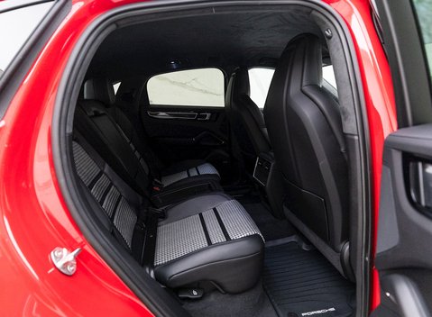 Porsche Cayenne GTS Coupé 13