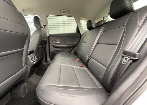 MG ZS 1.5 HYBRID+ TROPHY 17