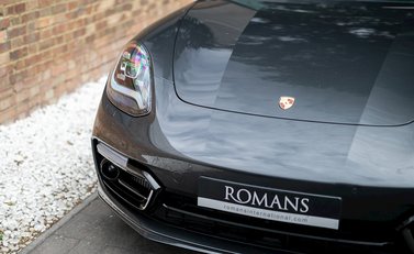 Porsche Panamera Turbo Sport Turismo 21