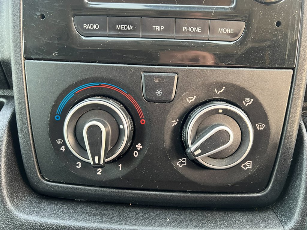 2018 Citroen RelayMWB L2H2 Medium Roof Enterprise 35 Air Con Sensors — thumbnail 35 of 51