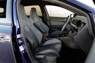 Volkswagen Golf R-LINE TSI 37