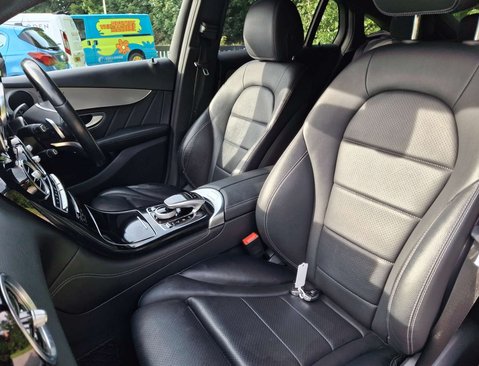 Mercedes-Benz GLC 2.1 GLC 220 D 4Matic AMG Line Auto 4WD 5dr 38