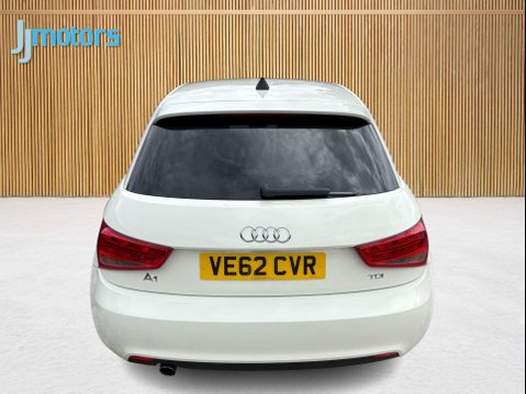 Audi A1 1.6 TDI Sport Sportback 5dr Diesel Manual Euro 5 (s/s) (105 ps) 7