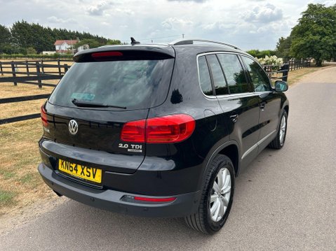 Volkswagen Tiguan 2.0 TDI BlueMotion Tech Match 4WD Euro 5 (s/s) 5dr 9