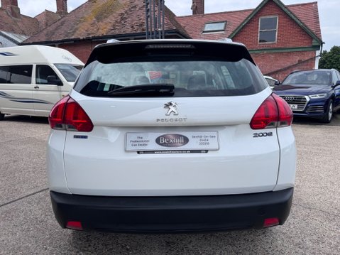 Peugeot 2008 BLUE HDI ACTIVE 9