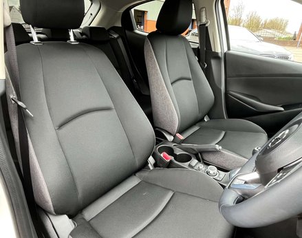 Mazda 2 1.5 Mazda2 Exclusive-Line MHEV 5dr 56