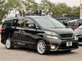 Toyota Vellfire V6 Sunroof 25