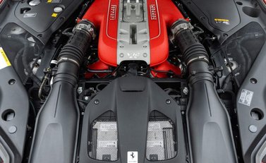 Ferrari 812 Superfast 37