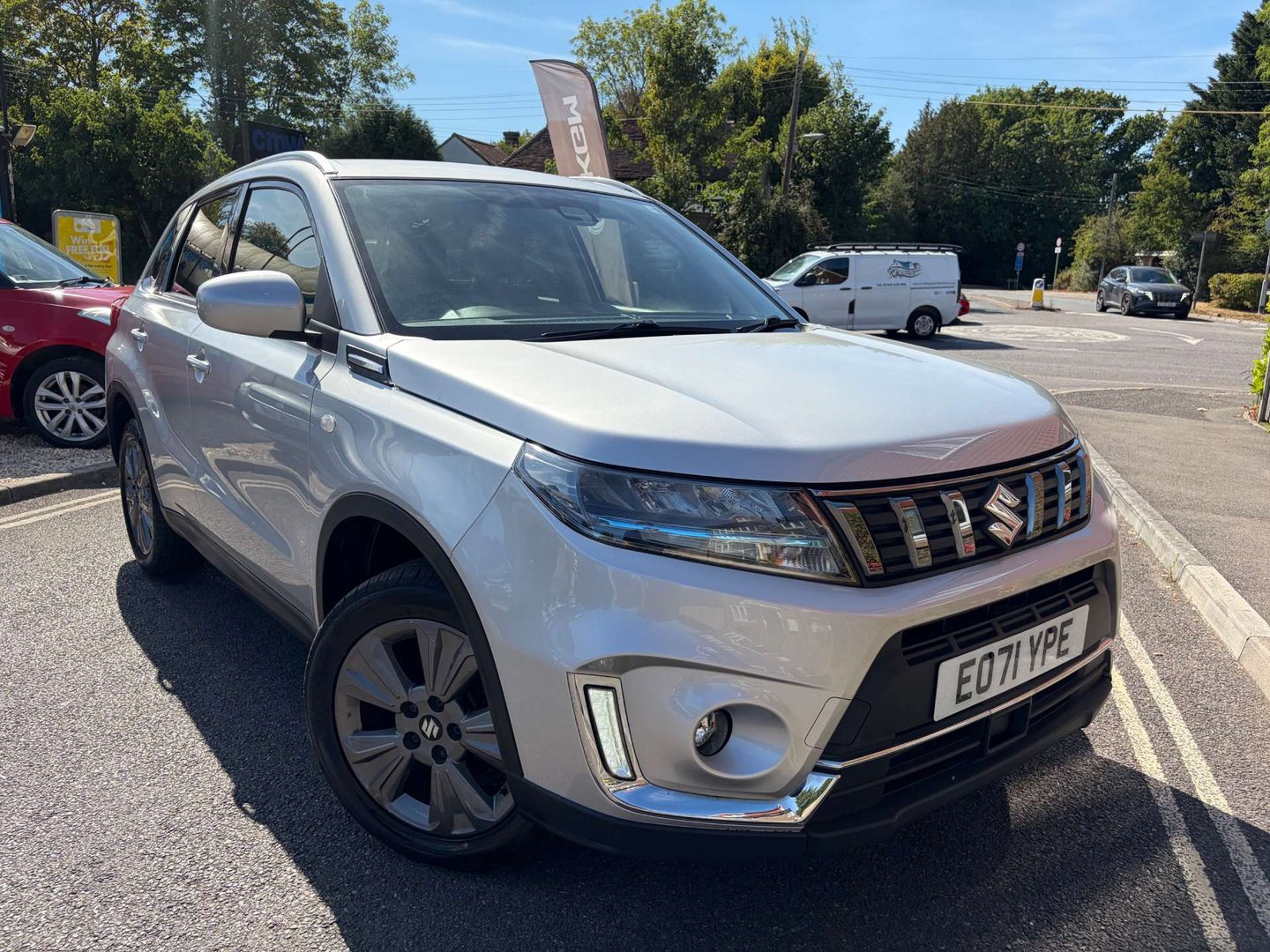 Suzuki Vitara listing photo