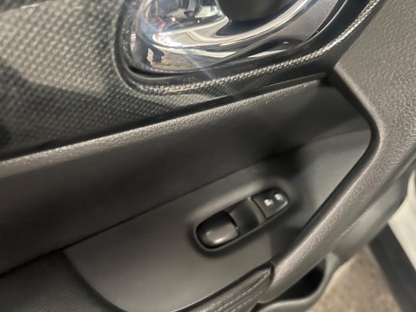 Nissan X-Trail 1.6 dCi Tekna Euro 6 (s/s) 5dr 12