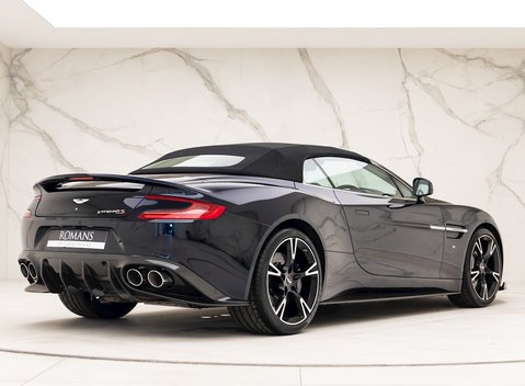 Aston Martin Vanquish S Volante 9