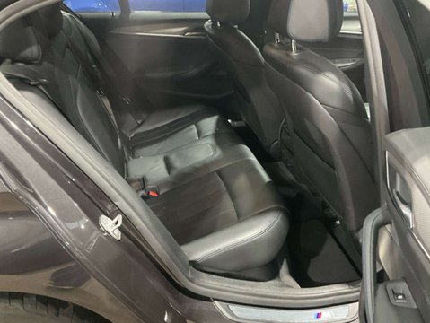 BMW 5 Series 3.0 530D xDrive M Sport Auto 4WD 4dr 11