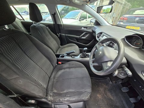 Peugeot 308 BLUE HDI S/S ACCESS 10