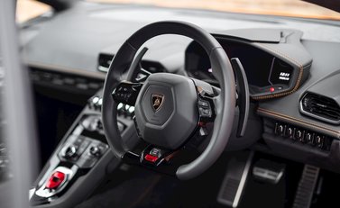 Lamborghini Huracan LP610-4 11