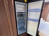 Elddis Majestic 254 2 Belt|4 Berth|Transverse Island Bed|Kitchen|Bathroom|Large Fridge Freezer 18
