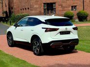 Nissan Qashqai DIG-T N-CONNECTA MHEV 23
