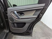 Land Rover Discovery Sport 2.0 Discovery Sport R-Dynamic SE D Auto 4WD 5dr 63