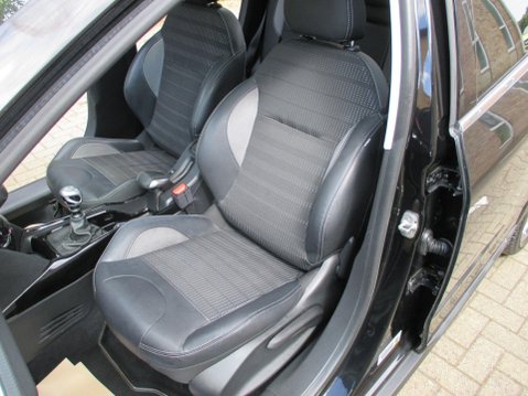 Peugeot 2008 1.2 PureTech Allure Premium Euro 6 (s/s) 5dr 25