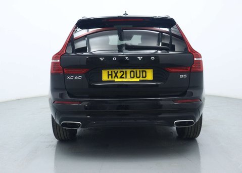 Volvo XC60 2.0 B5 MHEV R-Design SUV 5dr Petrol Hybrid Auto Euro 6 (s/s) (250 ps) 11