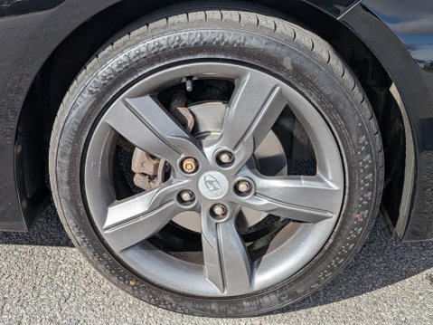 Hyundai Veloster 1.6 GDi Euro 5 4dr 29