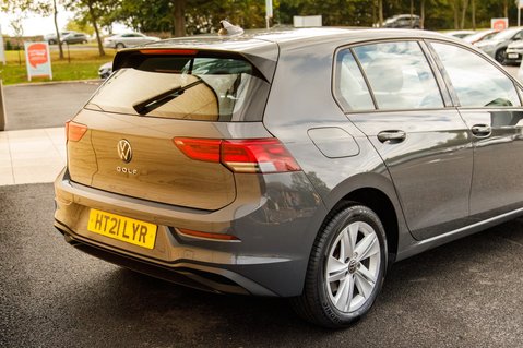 Volkswagen Golf LIFE TSI 7