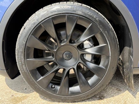 Tesla Model Y (Dual Motor) Long Range SUV 5dr Electric Auto 4WDE (384 bhp) 17