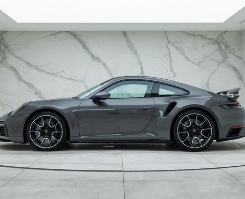 Porsche 911 Turbo S (992) 