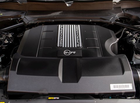 Land Rover Range Rover Sport 5.0 SVR 32