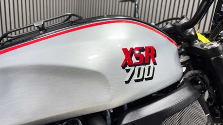 Yamaha XSR700 700 XTRIBUTE 2020 ONLY 5K AKRAPOVIC EXHAUST MODERN RETRO A2 34