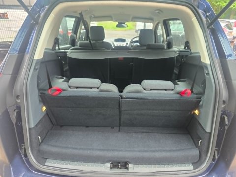 Ford Grand C-Max ZETEC TDCI AUTO 12