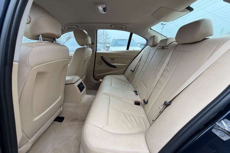 BMW 3 Series 2.0 320d xDrive Luxury Auto 4WD 4dr 39