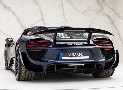 Porsche 918 Spyder Weissach 3