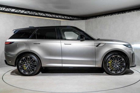 Land Rover Range Rover Sport SV EDITION ONE. FULL SATIN PPF. CARBON CERAMIC BRAKES. SLIDING PANO ROOF. 7