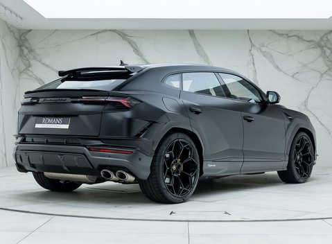 Lamborghini Urus Performante 3