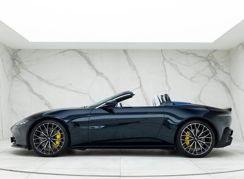 Aston Martin V8 Vantage Roadster 2