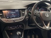 Vauxhall Crossland 1.2 Turbo Ultimate Nav SUV 5dr Petrol Manual Euro 6 (s/s) (130 ps) 2 Owners 16