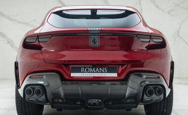 Ferrari Purosangue 5