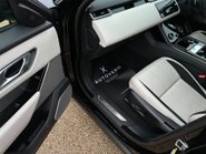 Land Rover Range Rover Velar R-DYNAMIC SE 43