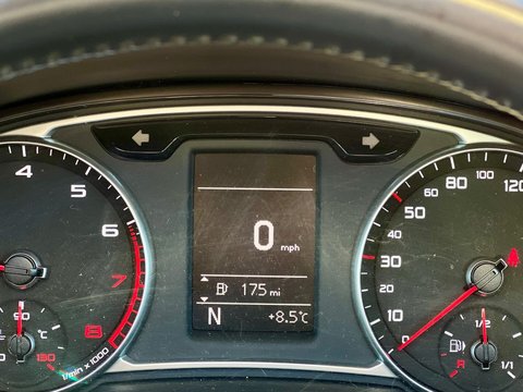 Audi A1 1.4 TFSI Sport S Tronic Euro 5 (s/s) 3dr 9