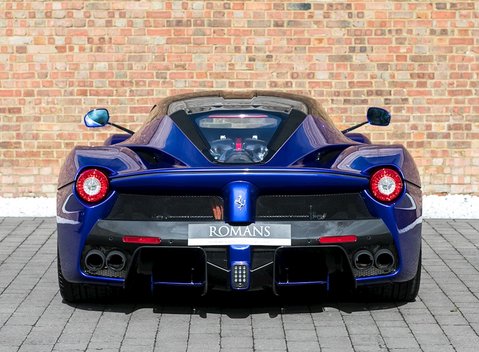 Ferrari LaFerrari 25