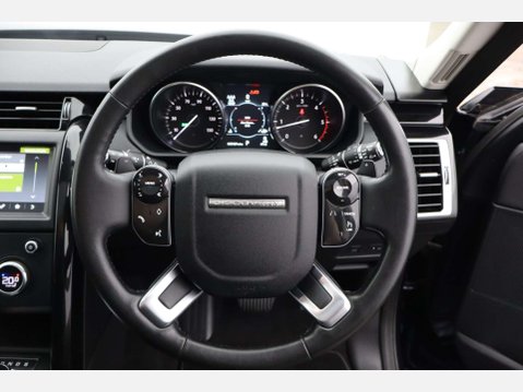 Land Rover Discovery 3.0 Discovery Anniversary Edition SDV6 Auto 4WD 5dr 43