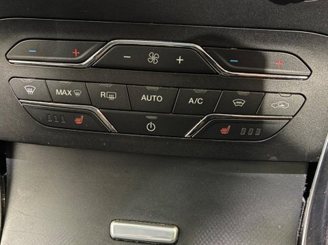 Ford S-Max 2.0 TDCi Titanium Sport Euro 6 (s/s) 5dr 28
