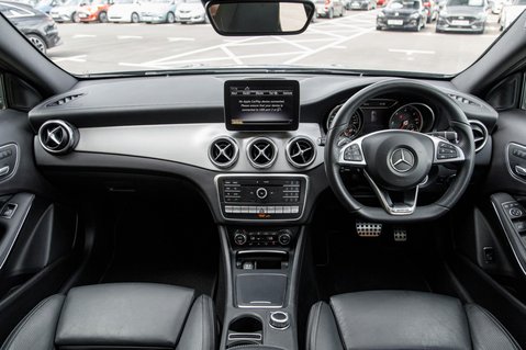 Mercedes-Benz GLA Class GLA 200 D 4MATIC AMG LINE PREMIUM PLUS 3