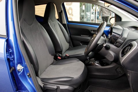 Toyota Aygo VVT-I X-CLUSIV X-SHIFT 29