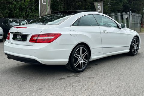 Mercedes-Benz E Class E200 CGI BLUEFF SPORT COUPE AUTOMATIC - LOW MILEAGE -FULL SERVICE HISTORY  7