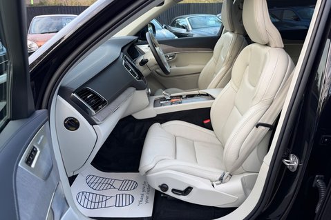 Volvo XC90 RECHARGE T8 ULTIMATE AWD - BLOND LEATHER - VAT QUALIFYING 20