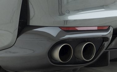 Ferrari 812 Superfast 24