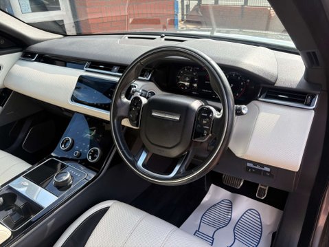 Land Rover Range Rover Velar 2.0 P250 R-Dynamic SE SUV 5dr Petrol Auto 4WD Euro 6 (s/s) (250 ps) 43